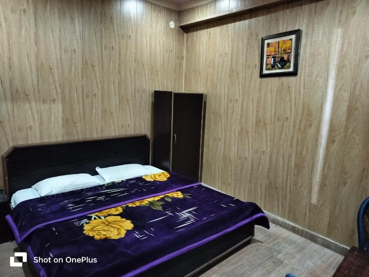 Silver Dew Resorts And Restaurant Dhanaulti Exterior photo