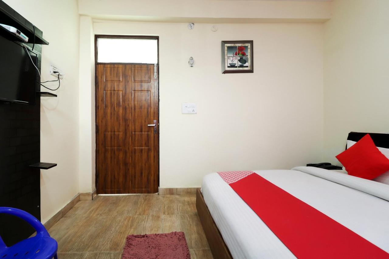 Silver Dew Resorts And Restaurant Dhanaulti Exterior photo